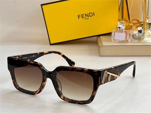 Fendi sunglass-333